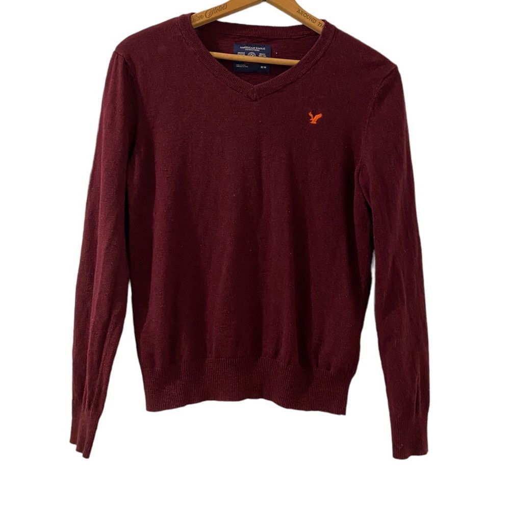 (Sold) 𝅺American eagle Mens V-Neck sweater, Burgundy, Size Medium - Picture 2 of 6
